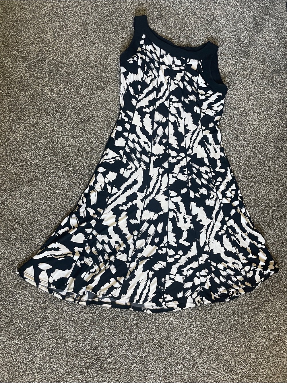 Perceptions Black and White Abstract Floral Print Dress